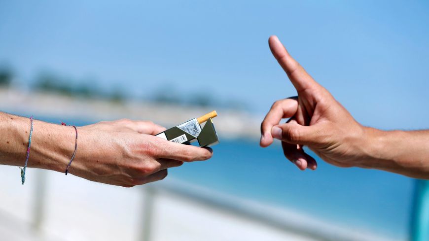 Le nombre de fumeurs a baissé en France : les conséquences sur le marché du tabac
